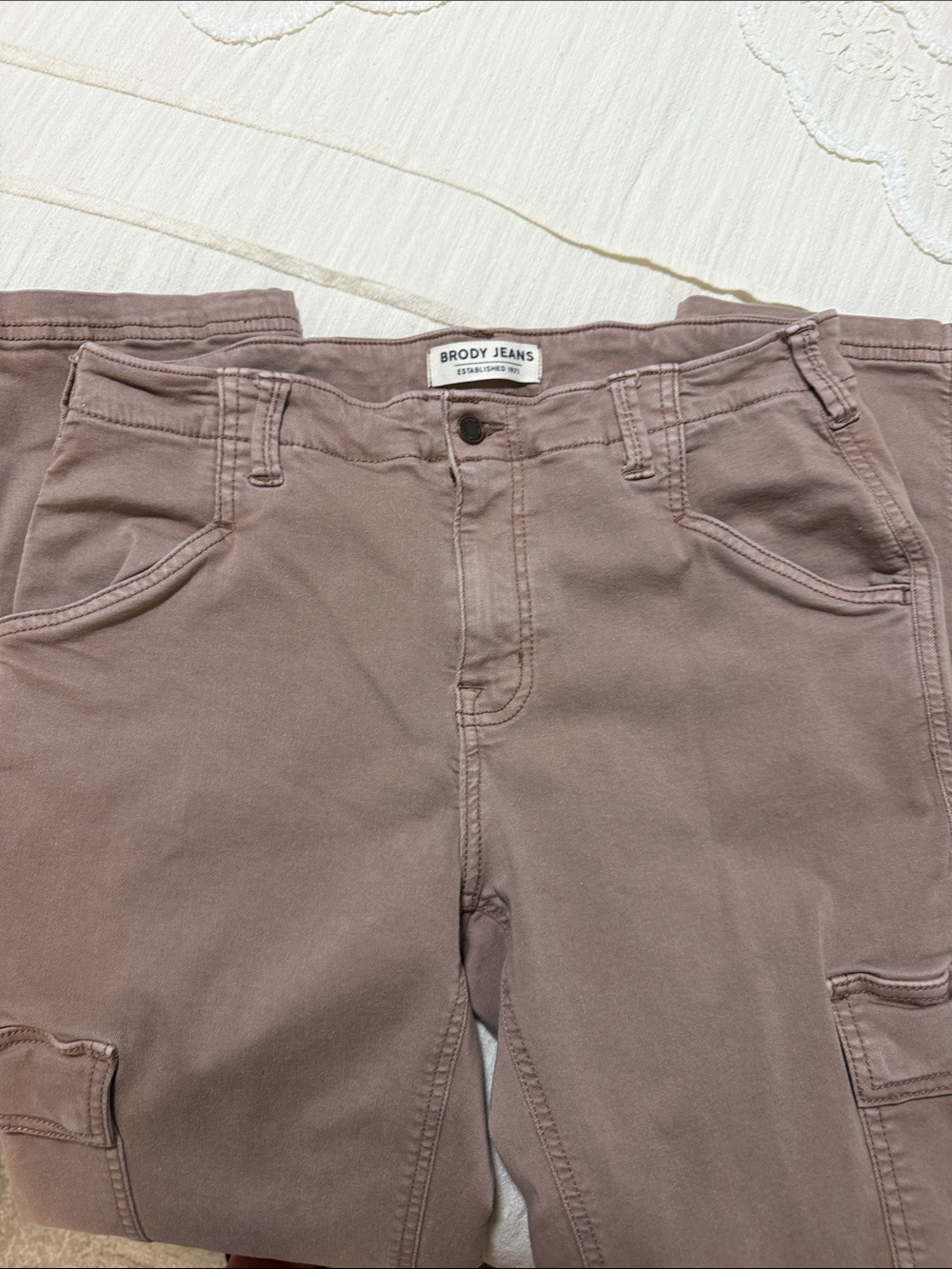 Brody Jeans Women's Straight Leg Cargo Jeans in Mauve